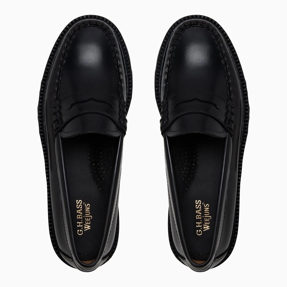 G.H. Bass & Co. Womens Whitney Super Lug Weejuns